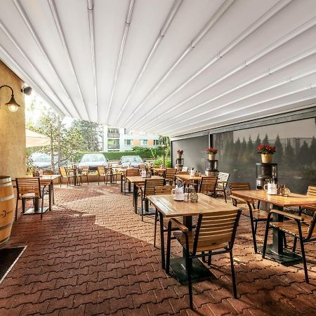 Prague Hotel Carl Inn Restaurant & Free Parking المظهر الخارجي الصورة